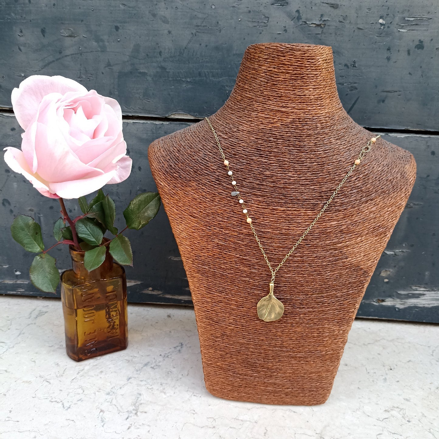 Collana FOGLIA  EUCALIPTO