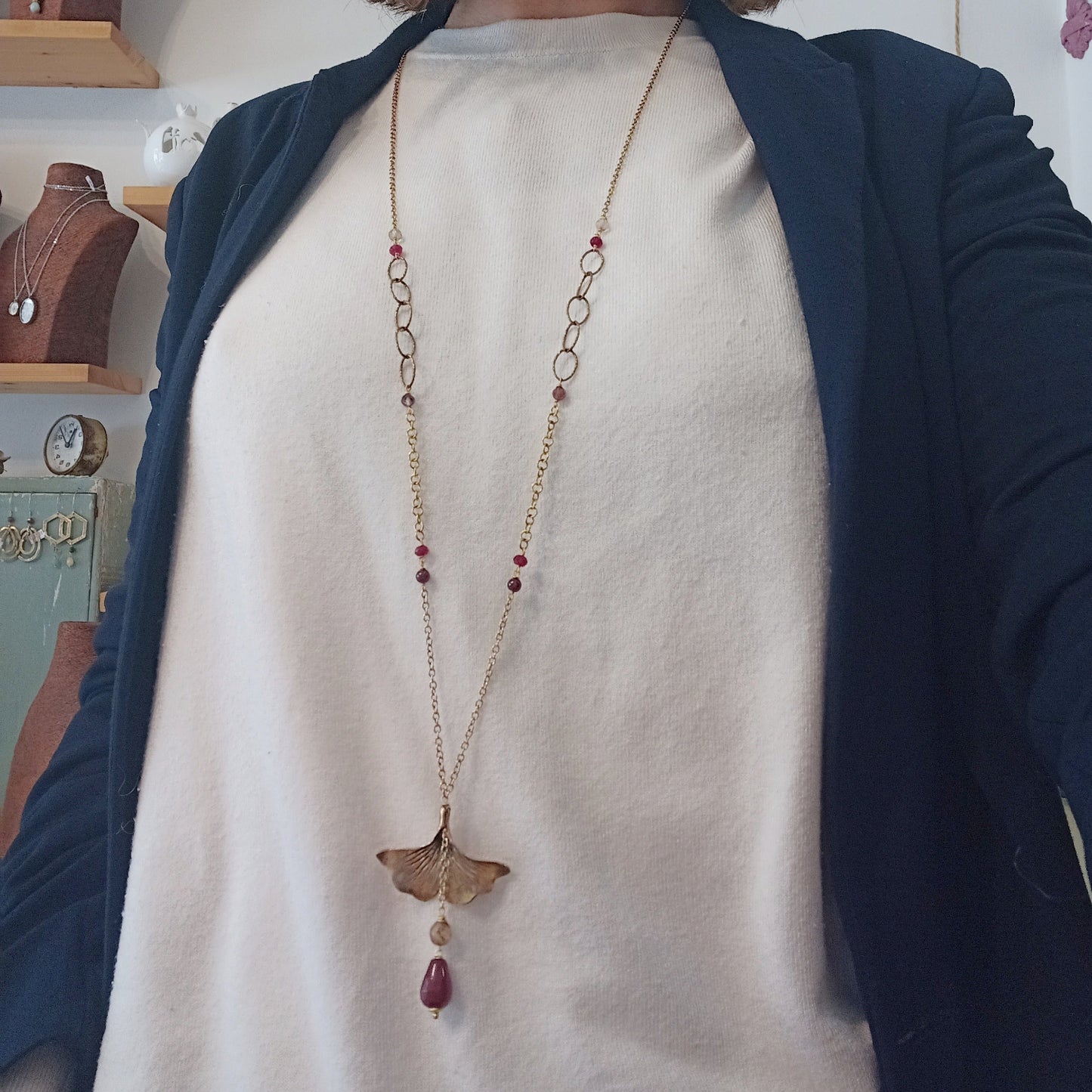 Collana FOGLIA di GINKGO con QUARZI e GRANATI