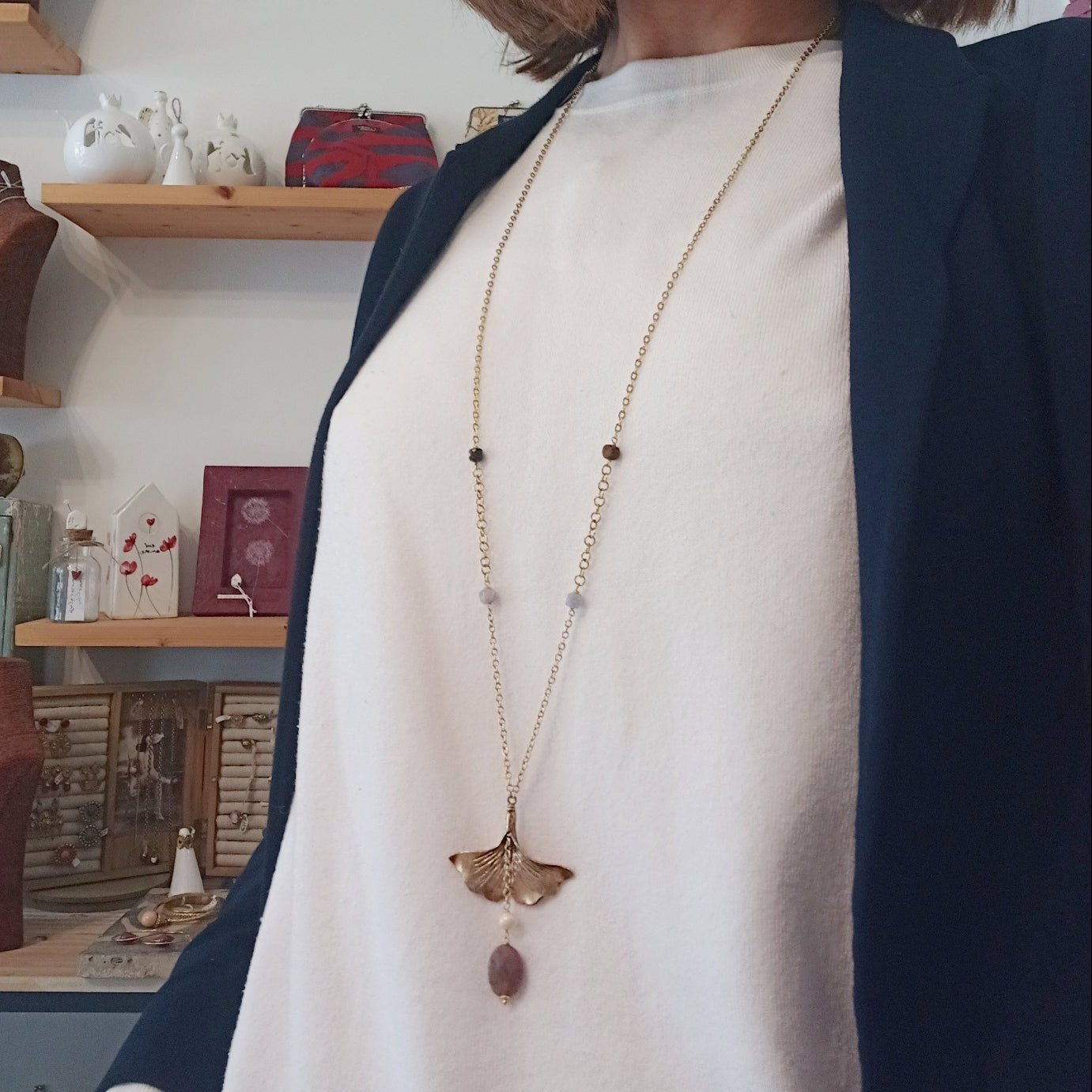 Collana FOGLIA di GINKGO con QUARZI e PICCOLE PERLE