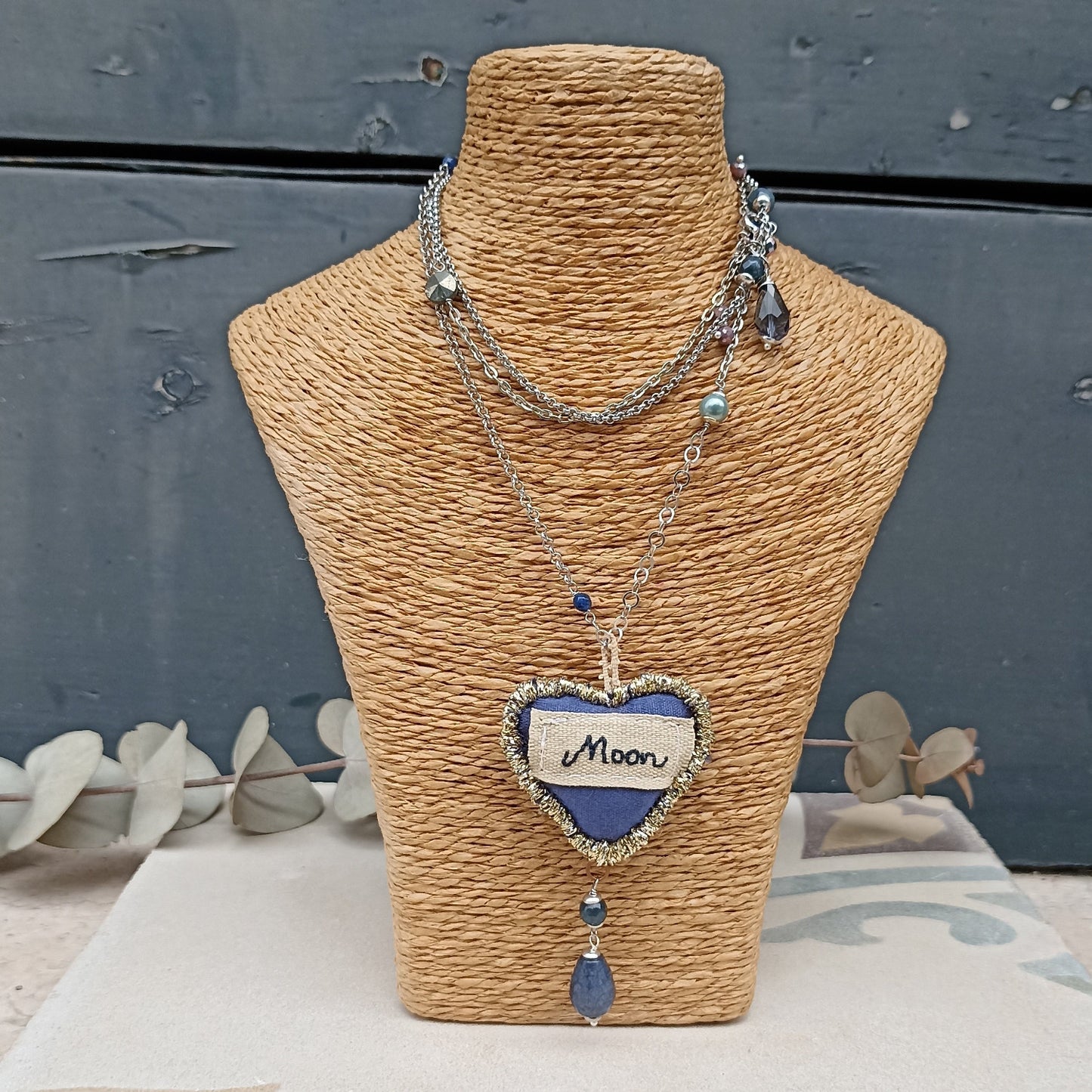 Collana CUORE RICAMO MOON BLU