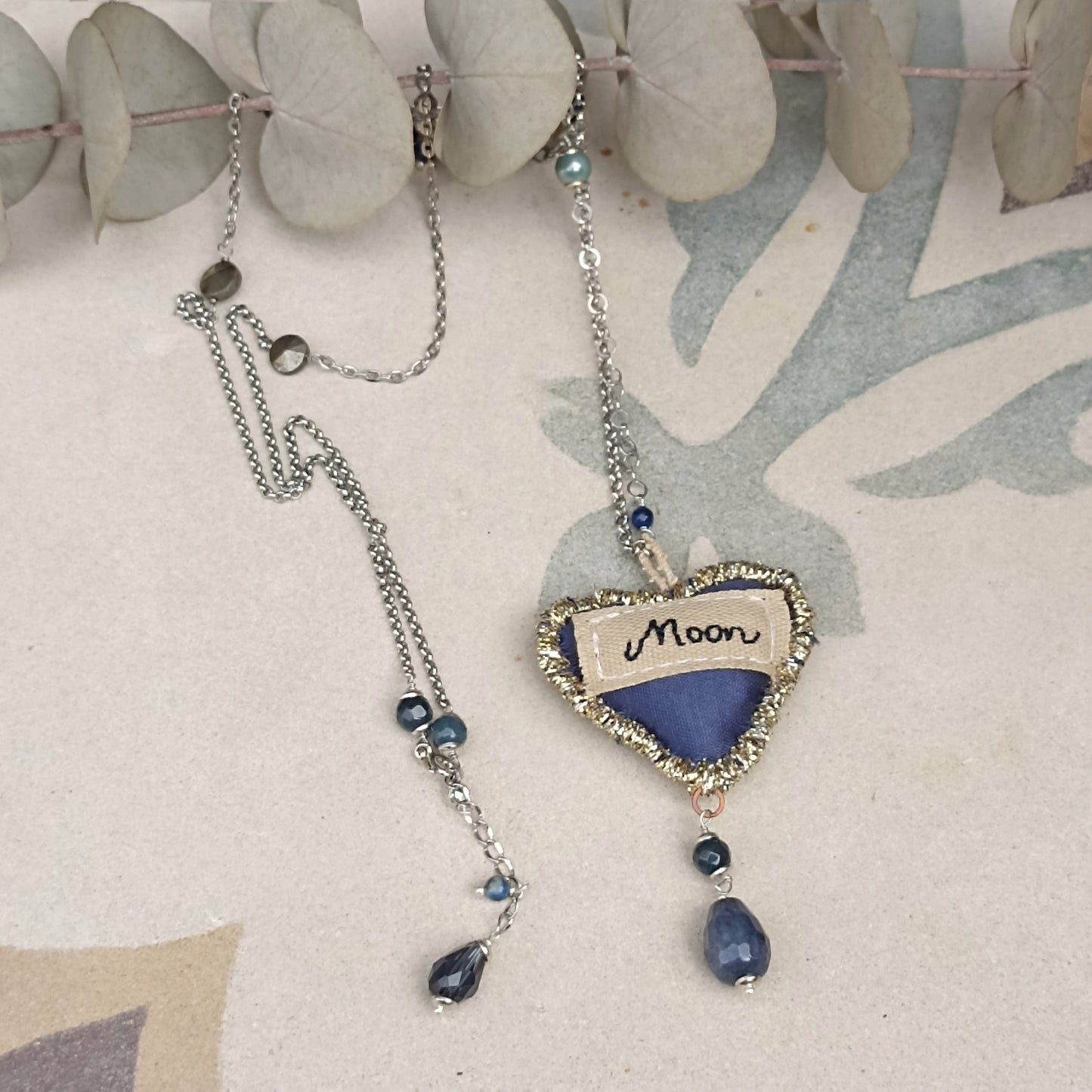 Collana CUORE RICAMO MOON BLU